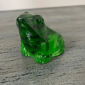Ganz Green Glass Frog Figurine Collectible Paperweight Emerald Translucent Decor